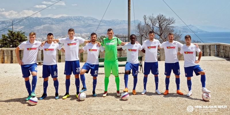 Presentation of the new home kit at Marjan