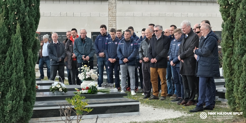 Hajduk representatives laid wreaths on the graves of Kaliterna, Mladinić, Luštica and Ivić