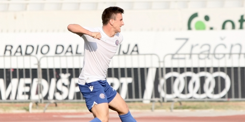 Hajduk II u Dugopolju dočekuje Sesvete