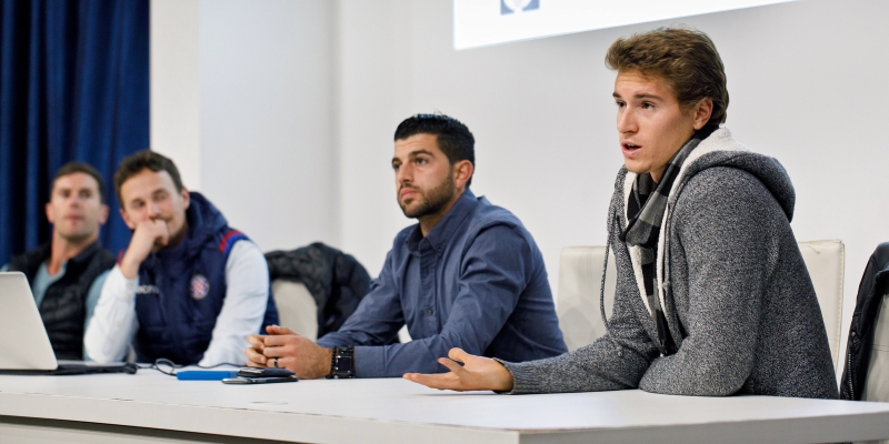 HNK Hajduk i Harvard University: Na Poljudu održano zanimljivo predavanje mladim nogometašima
