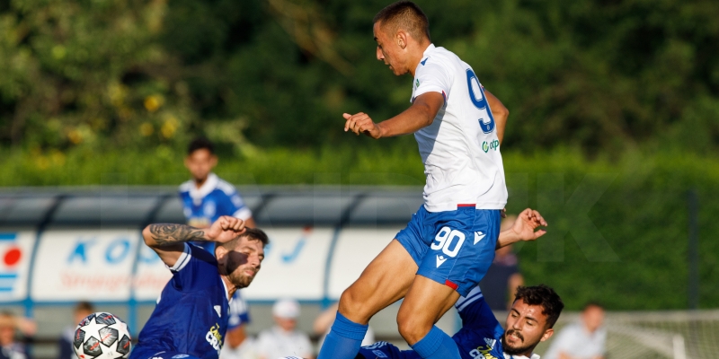 Marin Ljubičić nakon pogotka i pobjede protiv FCU Craiova 1948