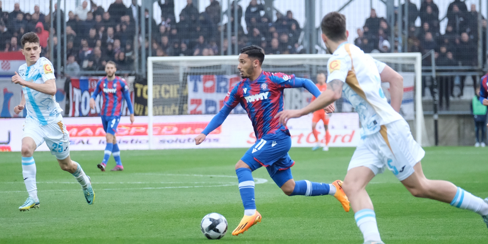 LIBERTA DEPRE on X: Setor visitante no HNK Rijeka Stadium Rujevica,  estádio do Rijeka, da Croácia. Rijeka x Hajduk Split - 16/04/2023   / X