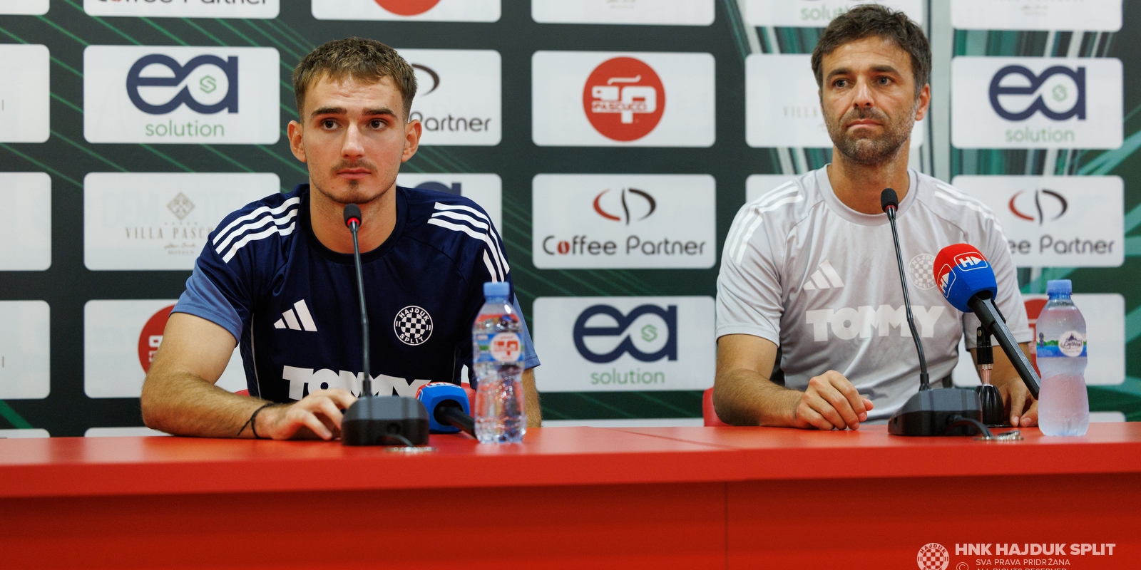 Trener Garcia i Adrion Pajaziti uoči utakmice Dinamo City - Hajduk