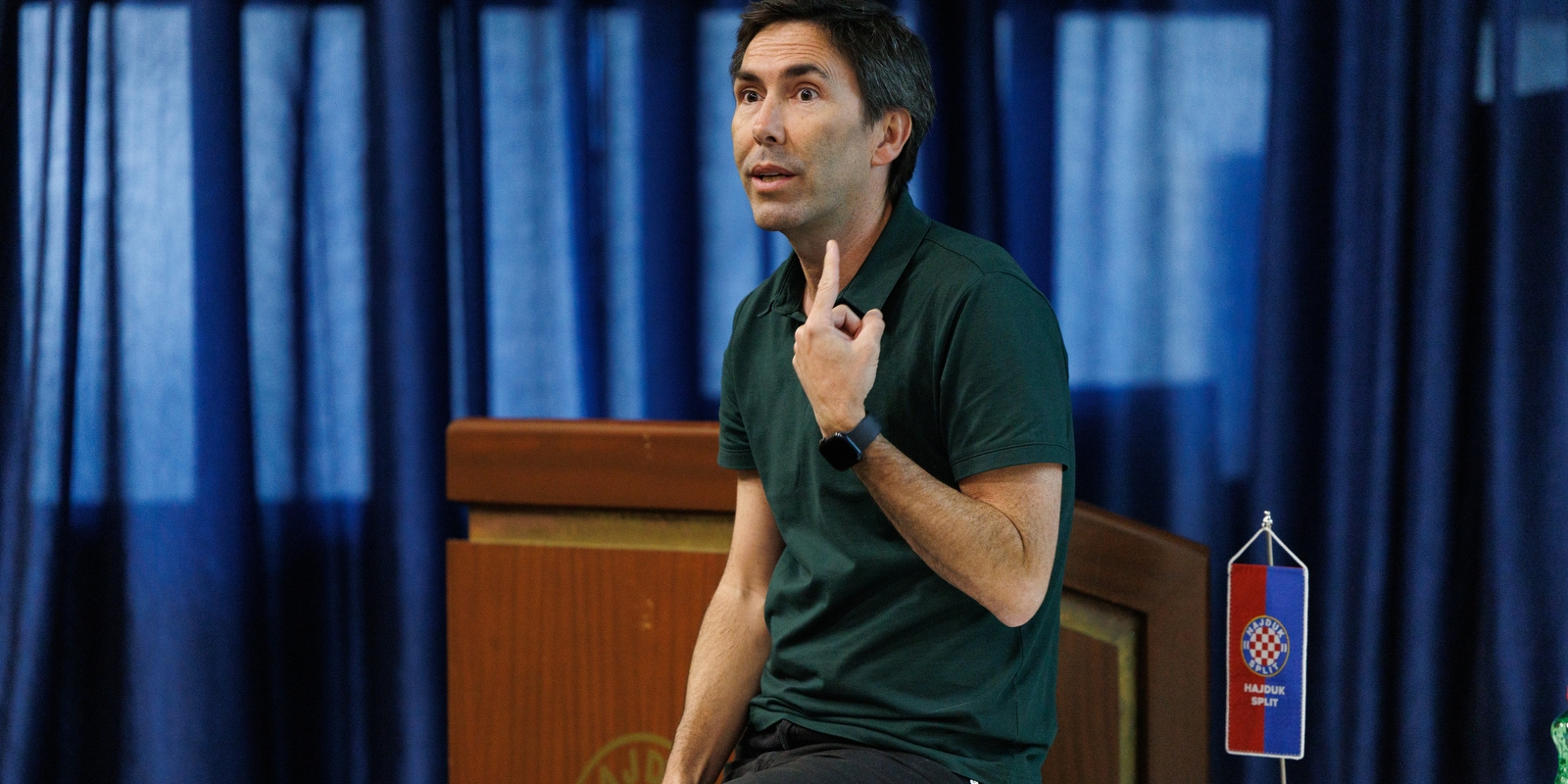 Edukacijsko predavanje na temu "razvojne metode - implementacija sustava rada" za trenere Akademije