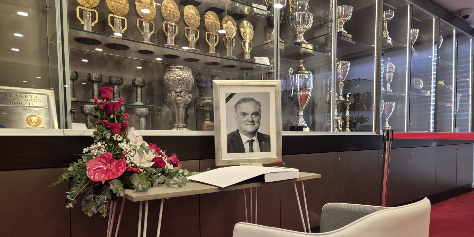 Otvorena Knjiga sućuti za pokojnog Juricu Gizdića